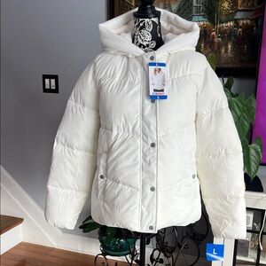 NWT 32 Degrees White Hooded Puffer Coat